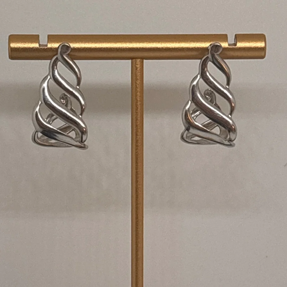 Monet Earrings Womens Silver Tone Twisted Drop‎ Dangle Post Vintage Signed
